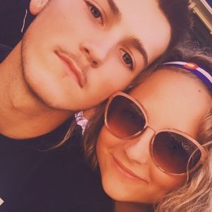 Meet your Posher, Isabella